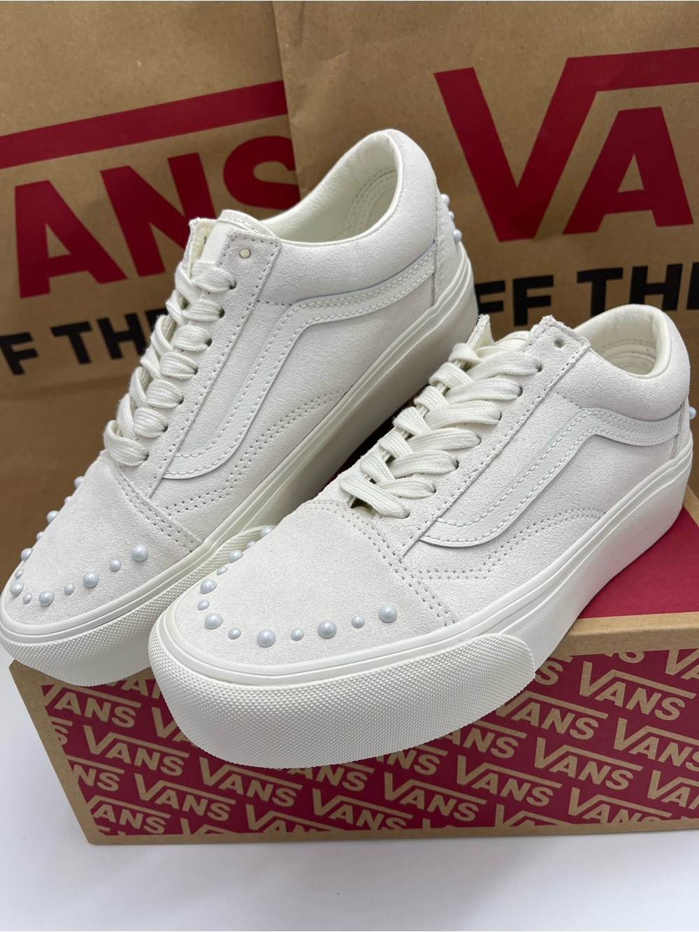 Vans Old Skool Platform
Pearls Marshmallow
VN000E87CCZ Sneakers - Picture 8 of 16